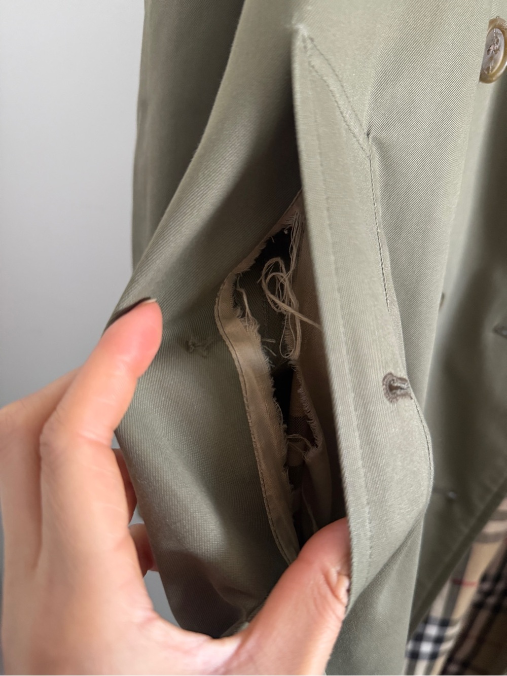 Burberry Olive Trench Coat with Signature Check Lining Vintage 10P - Picture 3 of 12